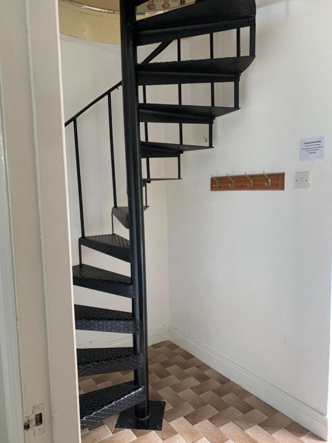 Apartment Killeena House
